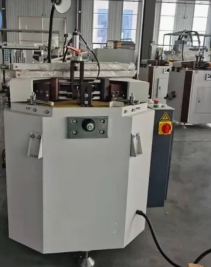 Stroke Pisau 100Mm × 3500Mm Kapasitas Bingkai Mesin Crimping Sudut Pintu Jendela Aluminium Kepala Tunggal Tugas Berat