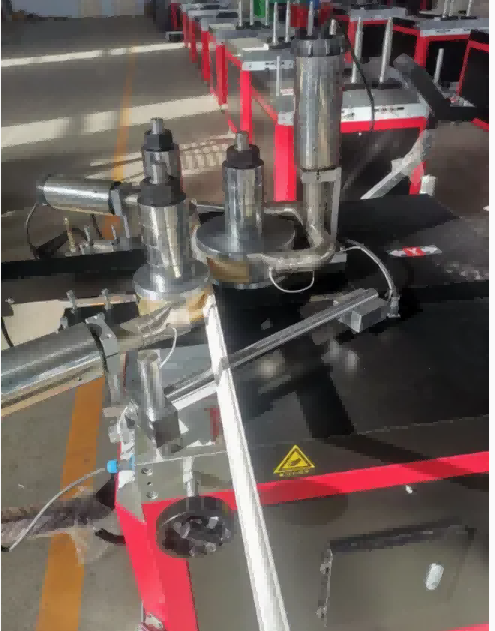 Mesin Bending CNC untuk Profil Jendela/Pintu Aluminium & PVC