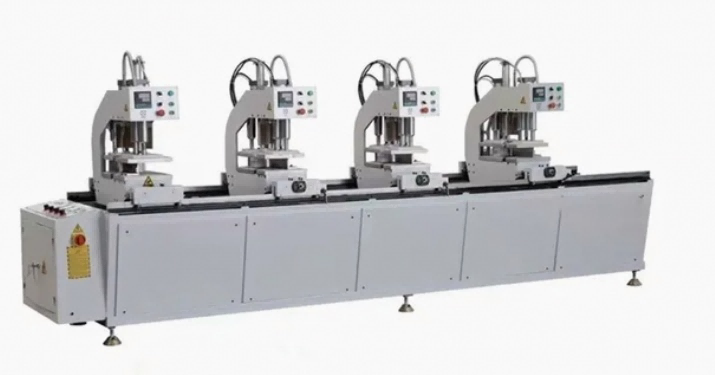 Profil Jendela Berwarna-warni PVC UPVC Profesional Mesin Las Mulus CNC dengan 4 Kepala yang Dikendalikan Servo